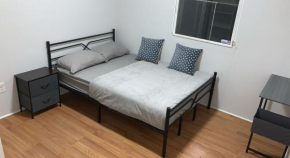 Comfy apt with skyline front view Mins away from NYC Jersey City